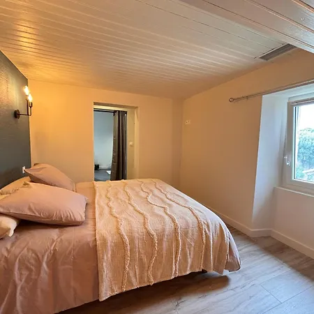 Sous Le Tilleul Bed and Breakfast